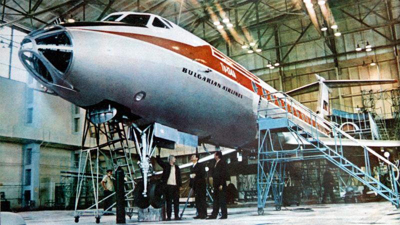 Illustration for article titled 27 Stylish Airliner Liveries From The Past